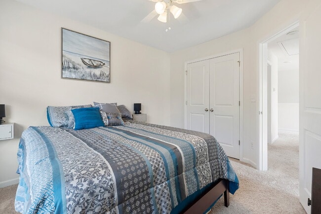 Building Photo - $2,595 - 3 Bedroom 2.5 Bathroom Townhouse ...