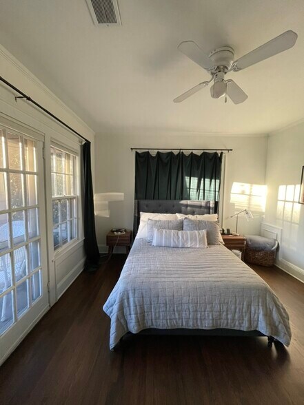 Building Photo - 1071 N Highland Ave NE