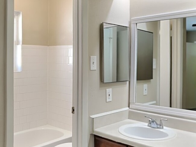Building Photo - 2855 Pilgrims Point Dr