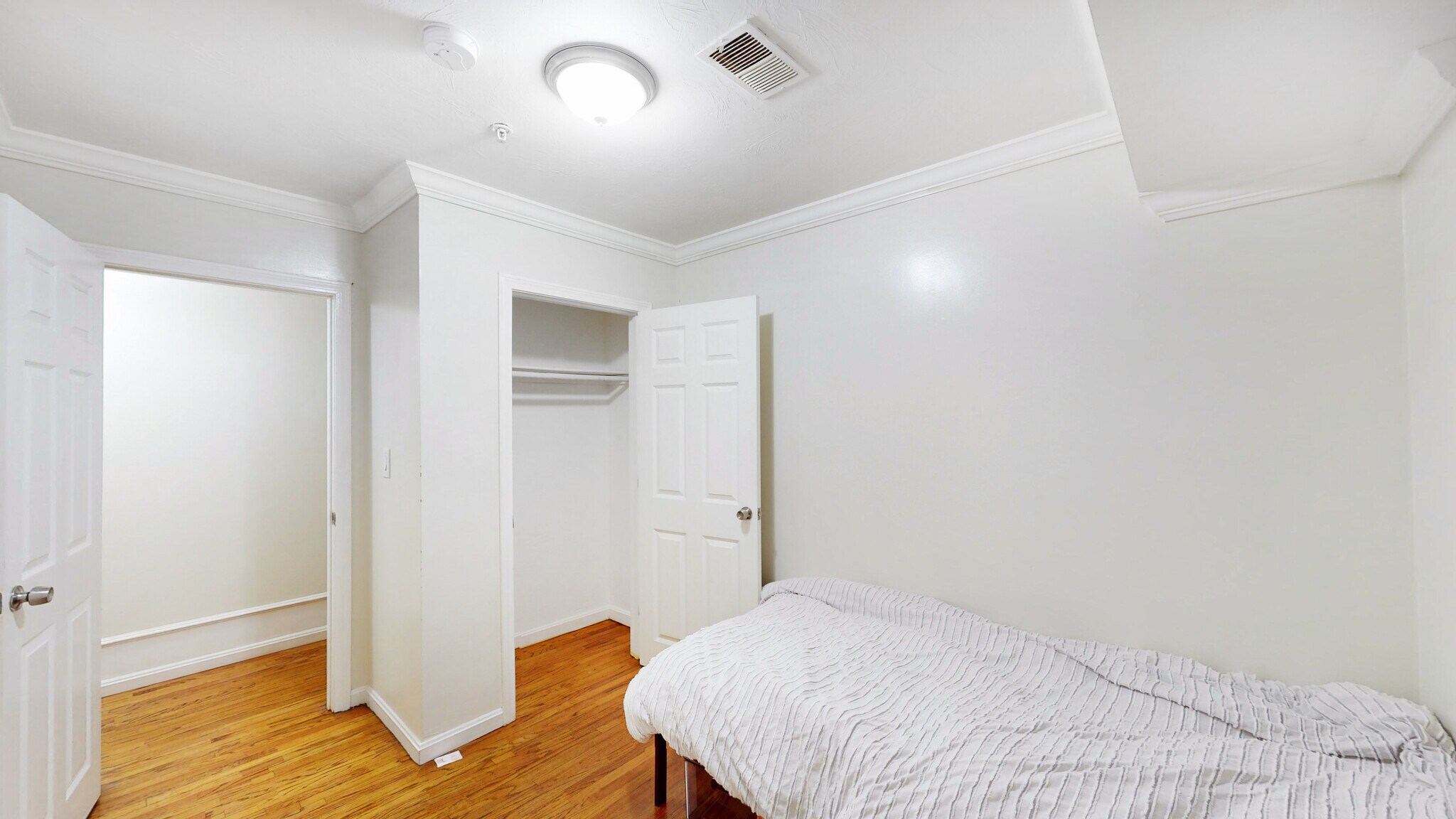 Building Photo - 712 Shawmut Ave