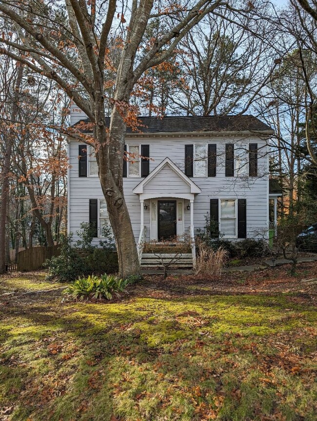 Building Photo - Great Shelley Lake Location!