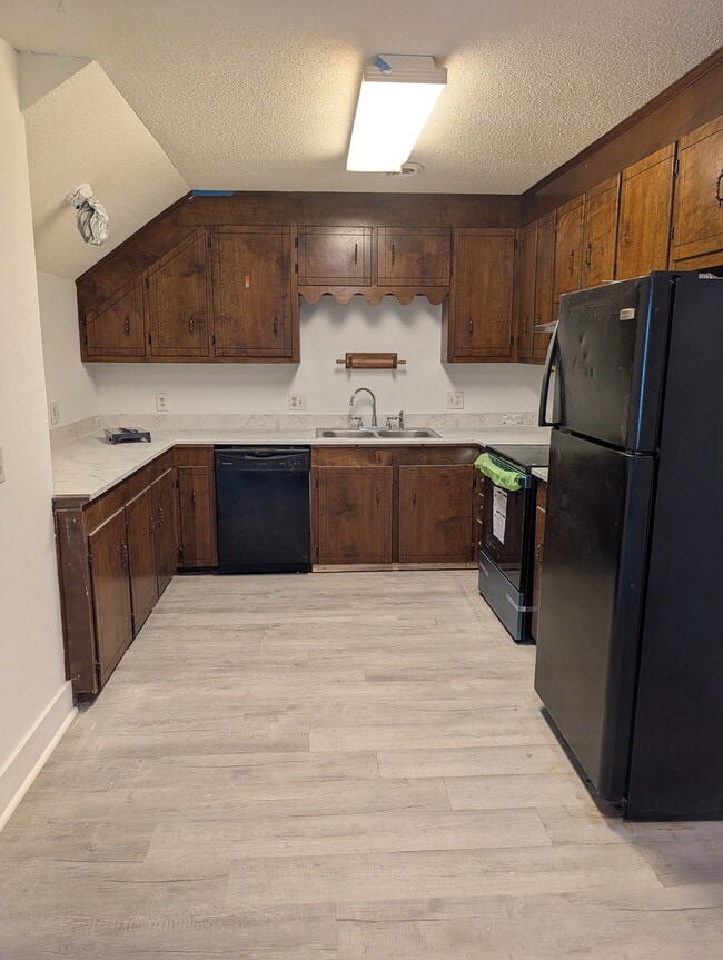 Building Photo - 92 Freedom Way