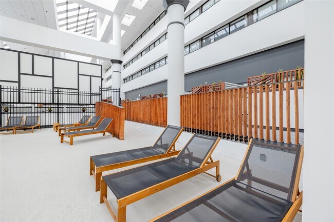 Building Photo - 14703 Park Row Blvd