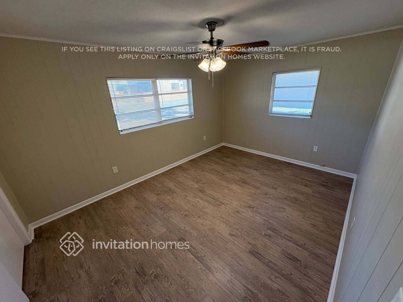 Building Photo - 2310 Sandrala Dr