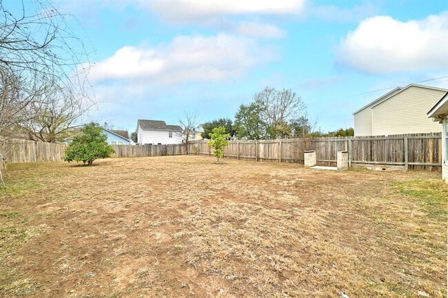 Building Photo - 1905 Espino Cove