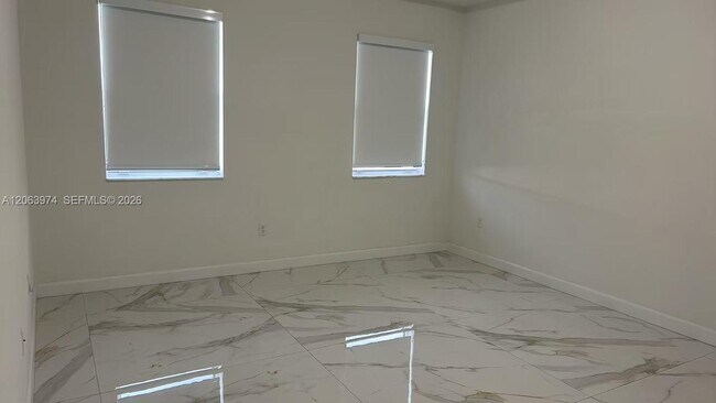 Building Photo - 16144 SW 148th Pl