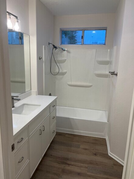 bathroom 2 - 128 California Ct