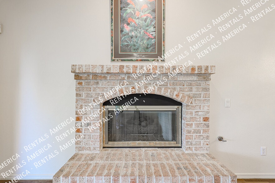 Building Photo - 5351 W Saragosa St