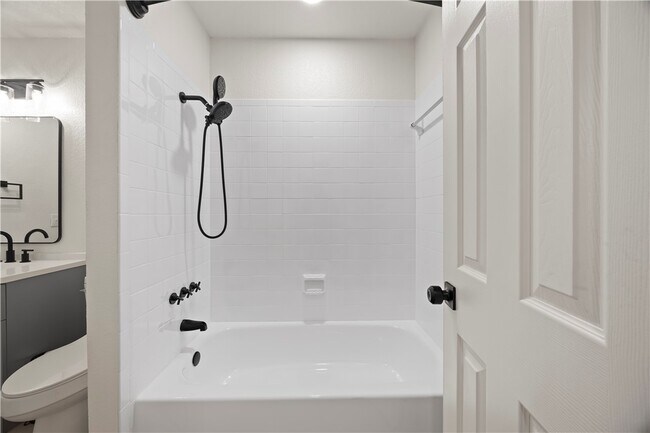 Building Photo - 2007 Sycamore Pl