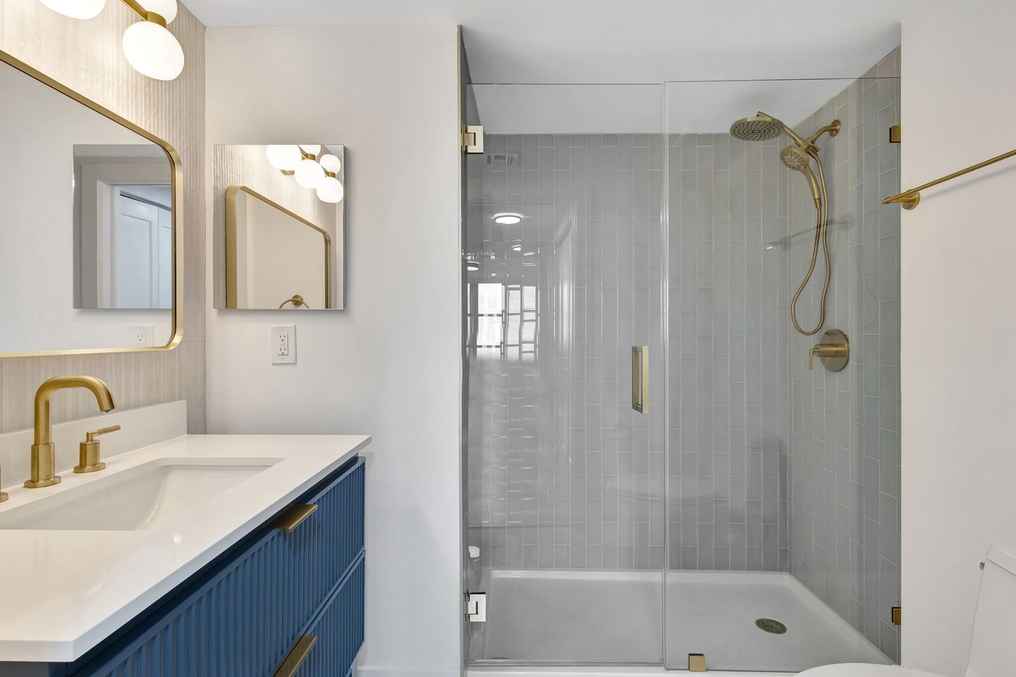 Guest Bath - 651 Okeechobee Blvd