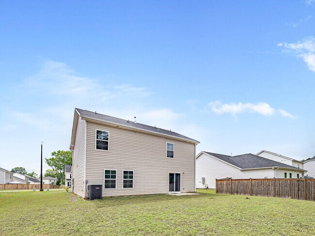 Building Photo - 1830 Lacebark Dr