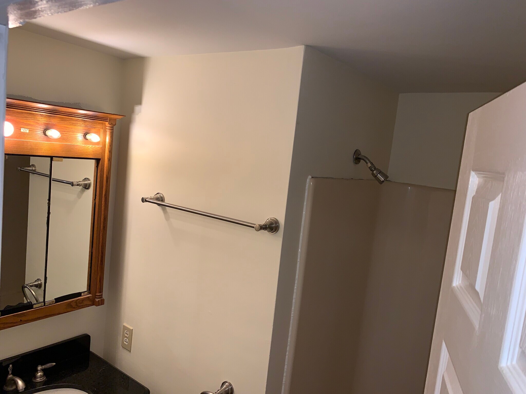 Building Photo - 4268 Sample Ct