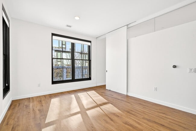 Building Photo - 57 N St NW