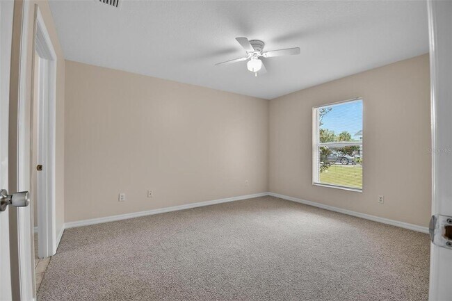 Building Photo - 83 Lynbrook Dr