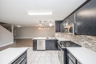 Building Photo - 7726 Galleon Field Ln