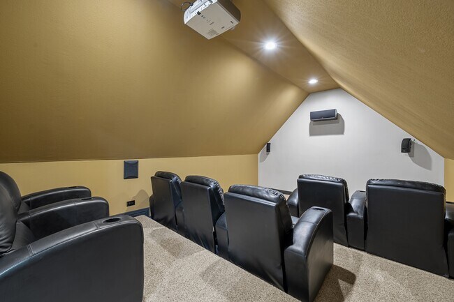 Building Photo - 7030 Flagstone Cir