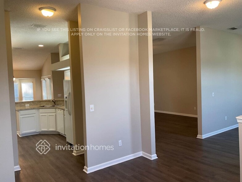 Building Photo - 12243 Mantle Dr