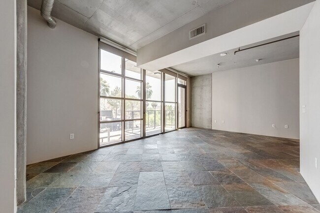 Building Photo - Juhl 345-City Views from this Spacious Deluxe Studio Residence