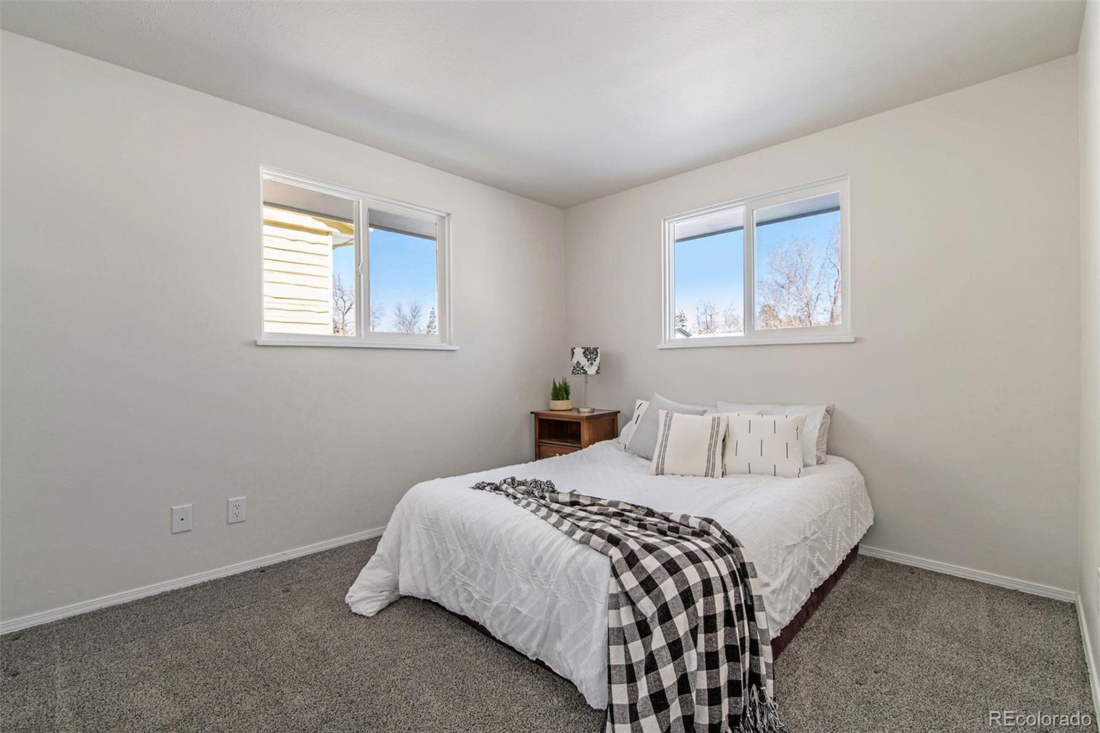 Second bedroom - 952 S Garland Way