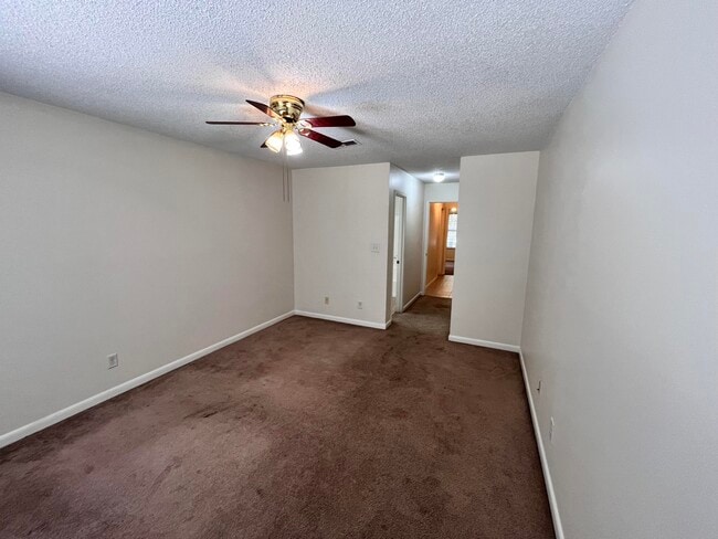 Building Photo - 92 2nd Ave
