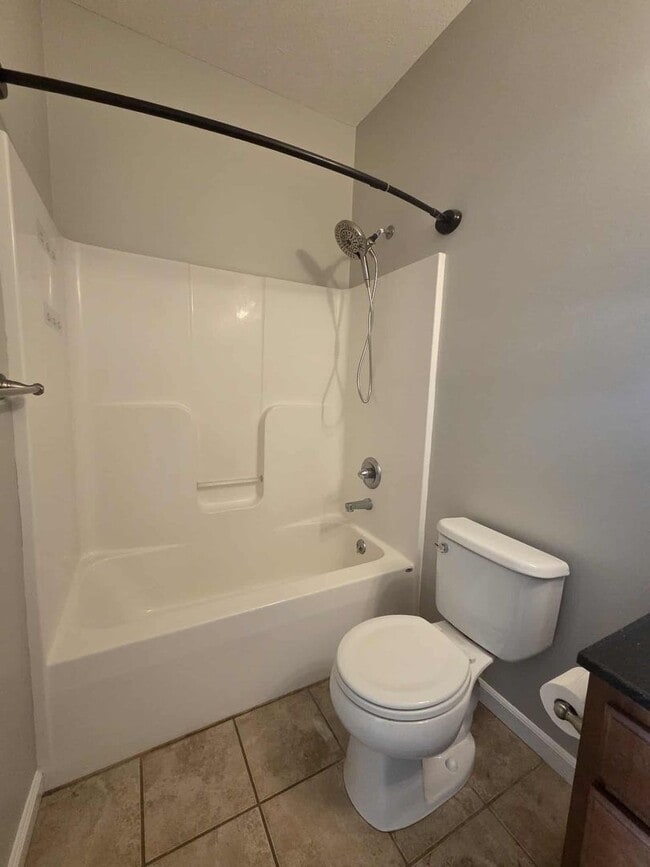 Building Photo - 404 Michaels Court