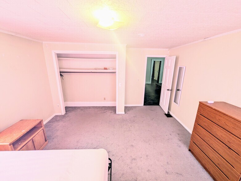 Bedroom 2 - 6 Green St