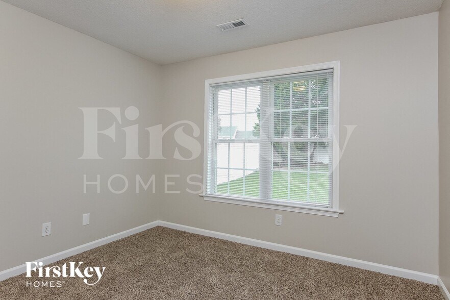 Building Photo - 3508 Bent Trace Dr