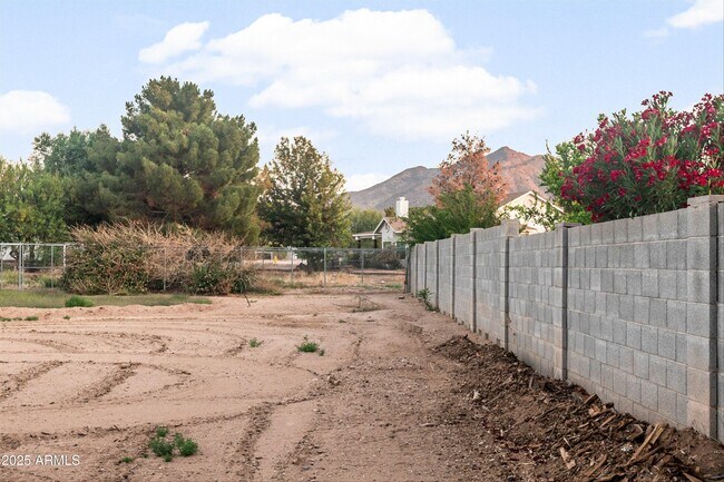 Building Photo - 17707 E Karsten Dr