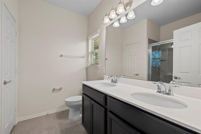 Building Photo - 537 Bonnet Blvd