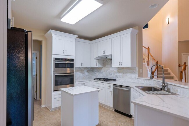 Building Photo - 1106 Camden Cove