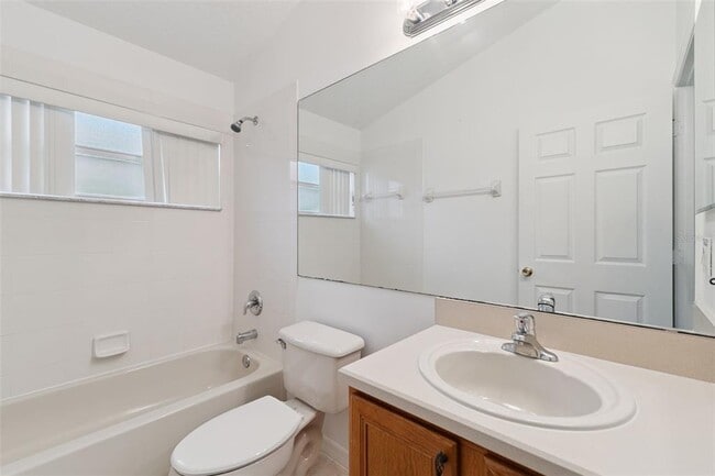 Building Photo - 1346 Solana Cir