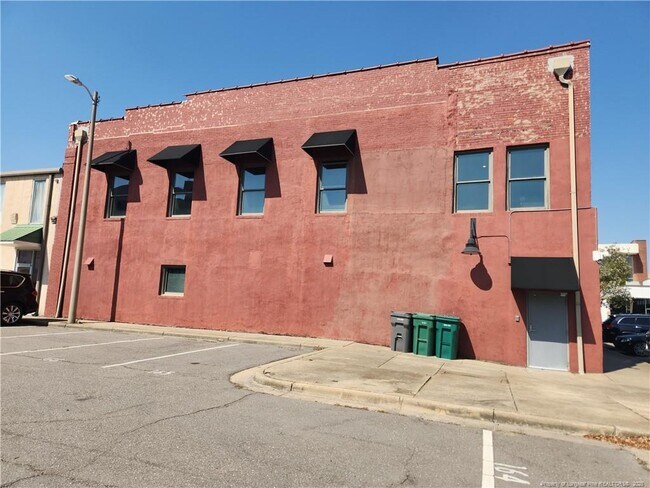 Primary Photo - 129-201 Franklin St