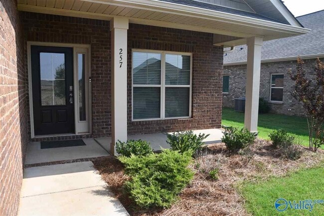 Building Photo - 257 Caudle Dr