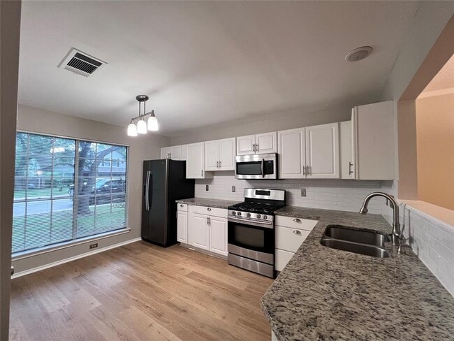 Building Photo - 1518 White Oak Loop