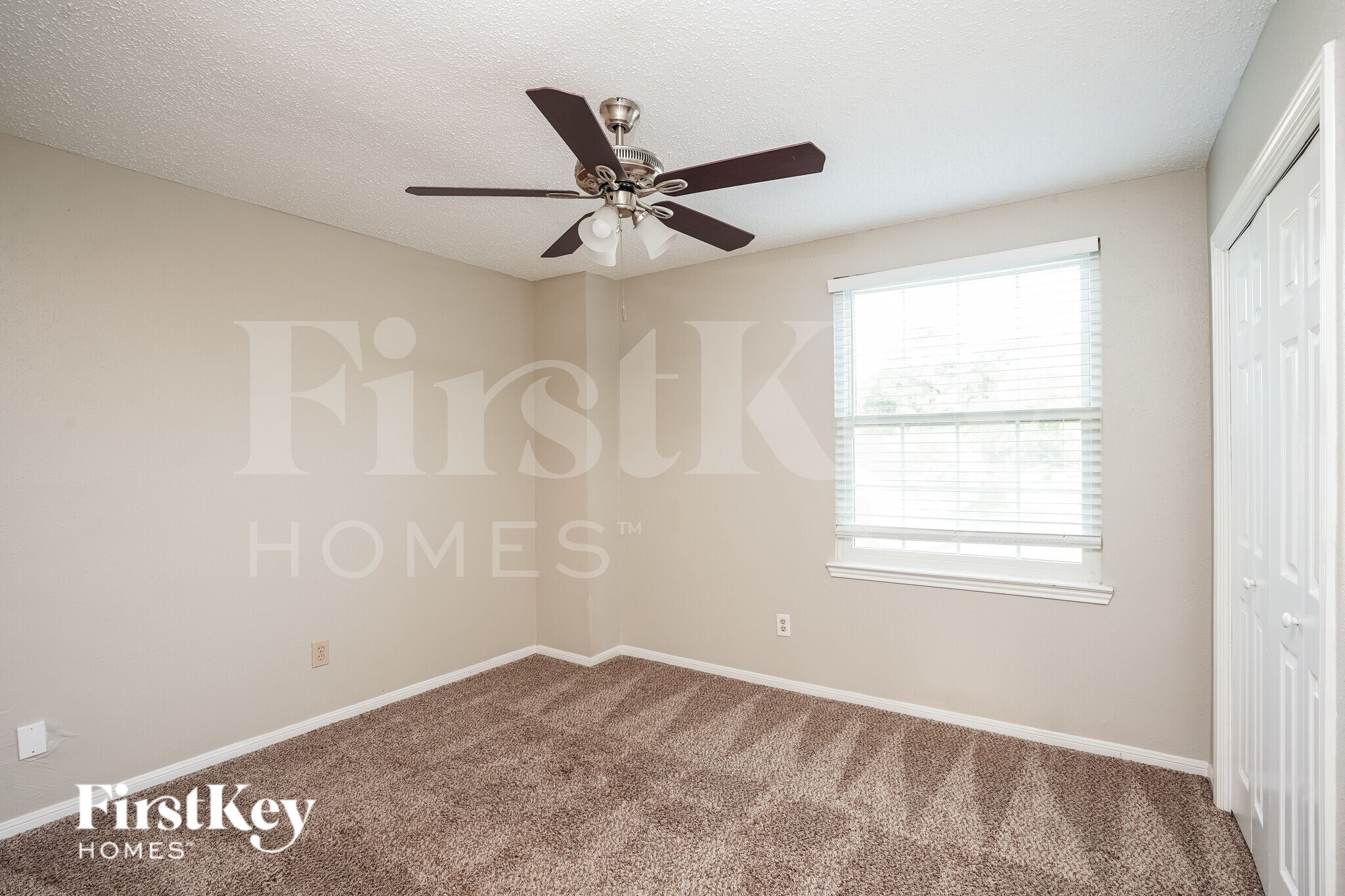 Building Photo - 12523 Mill Ridge Dr