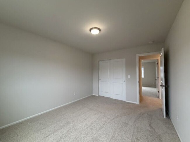 Building Photo - A Perfect Blend of New & Timeless – 4BR, 3...