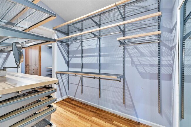 Building Photo - 755 Nile Dr