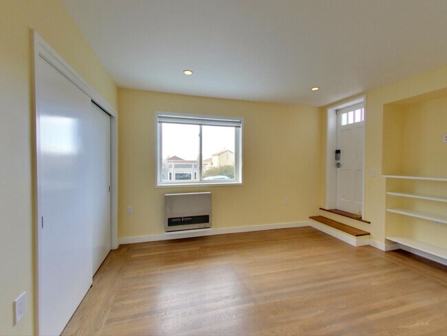 Building Photo - Stunning 4BR/3BA Home with Office, Laundry...