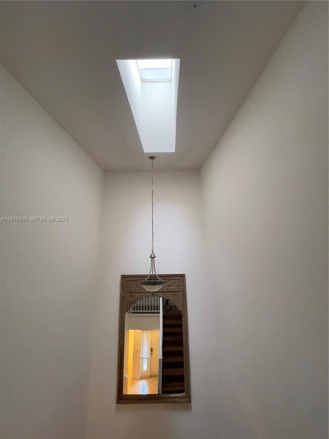 Building Photo - 3470 NW 17th Terrace