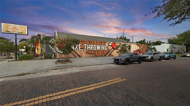 Building Photo - 2500 4th Ave S