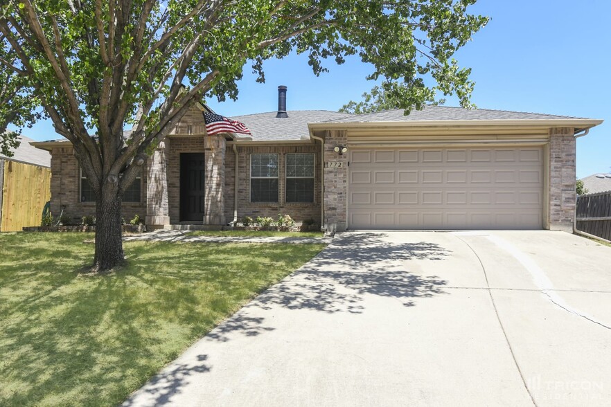 Primary Photo - 772 Raven Dr