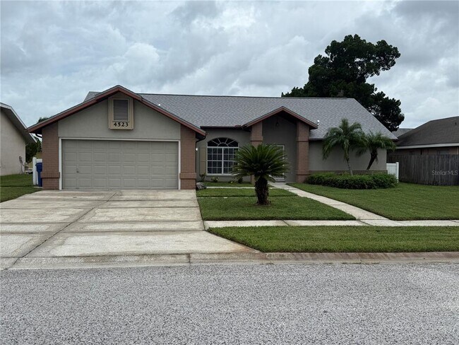 Primary Photo - 4523 County Breeze Dr