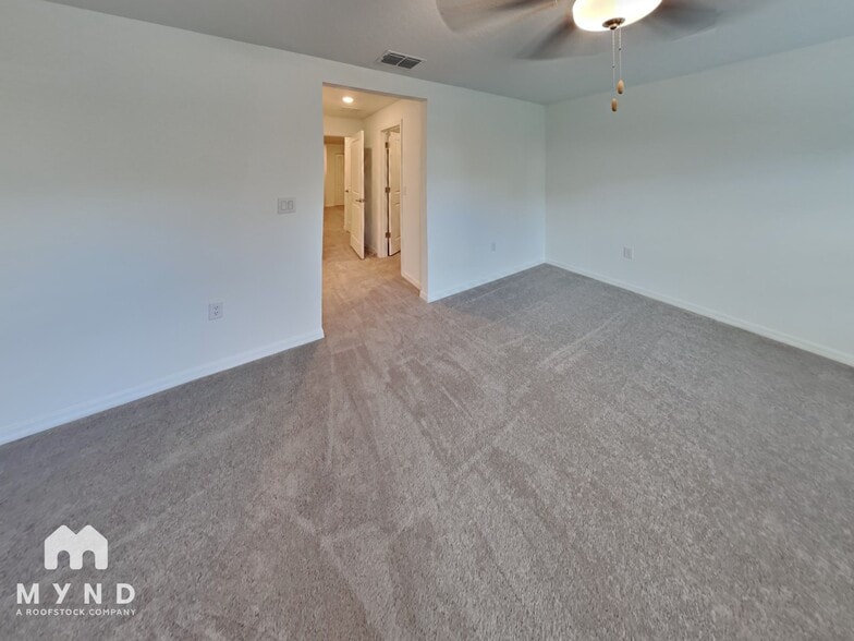 Building Photo - 6046 Shiner St