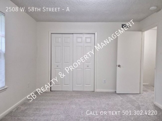 Building Photo - 2508 W 58th St