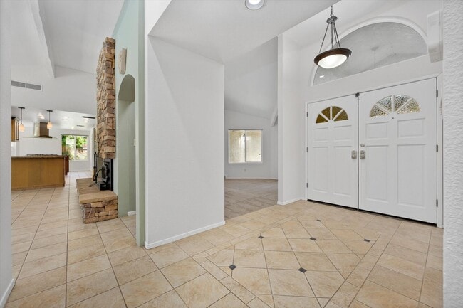 Building Photo - 2901 Loveland Way