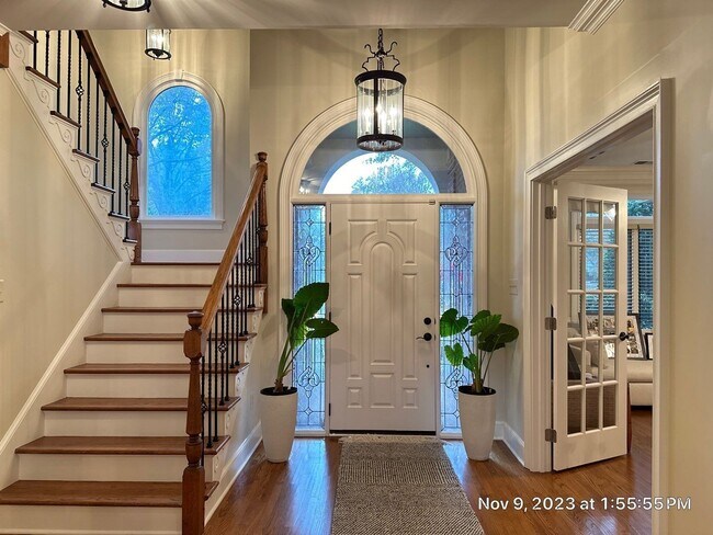 Building Photo - Collierville Home NOW Available on the Gol...
