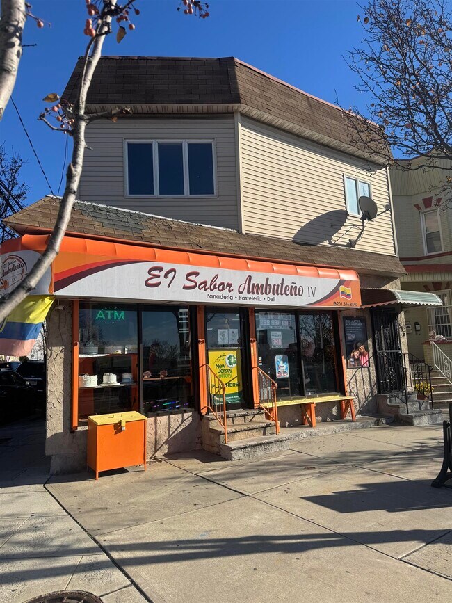 Building Photo - 1516 John F. Kennedy Blvd