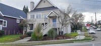 Building Photo - 3bd/2.5ba Seattle House
