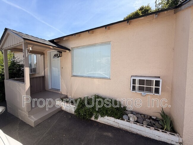 Building Photo - 2424 Court St