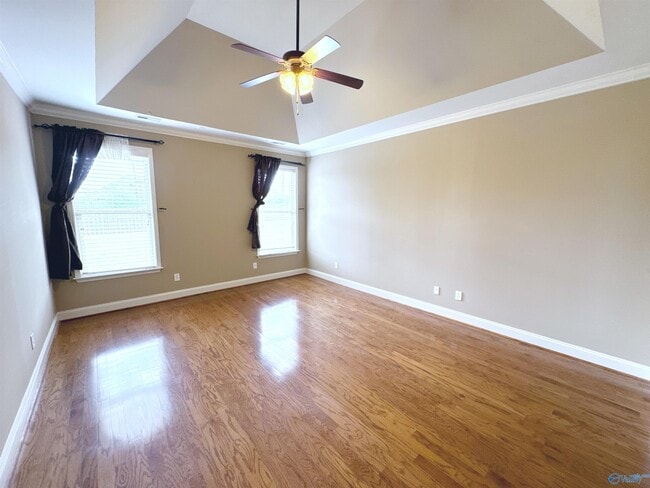 Building Photo - 126 Windridge Way SW